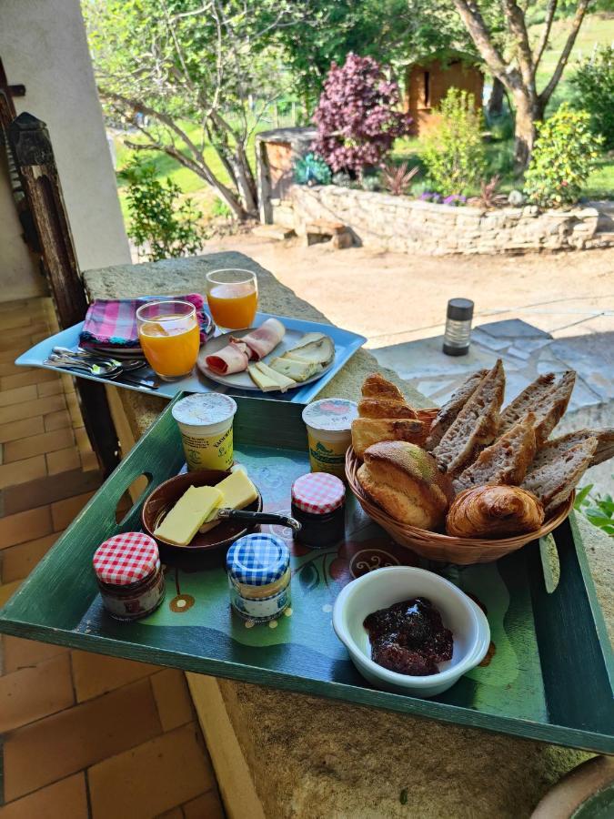 Domaine Bellavigne Gites Et Spa Forcalquier Exteriör bild