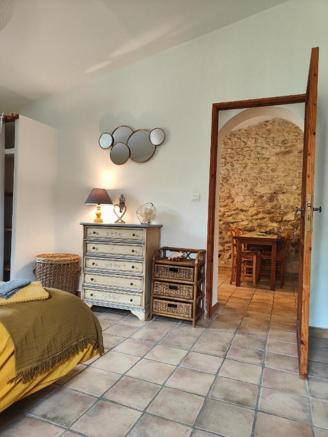 Domaine Bellavigne Gites Et Spa Forcalquier Exteriör bild