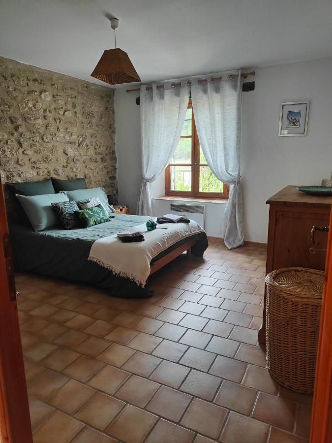 Domaine Bellavigne Gites Et Spa Forcalquier Exteriör bild