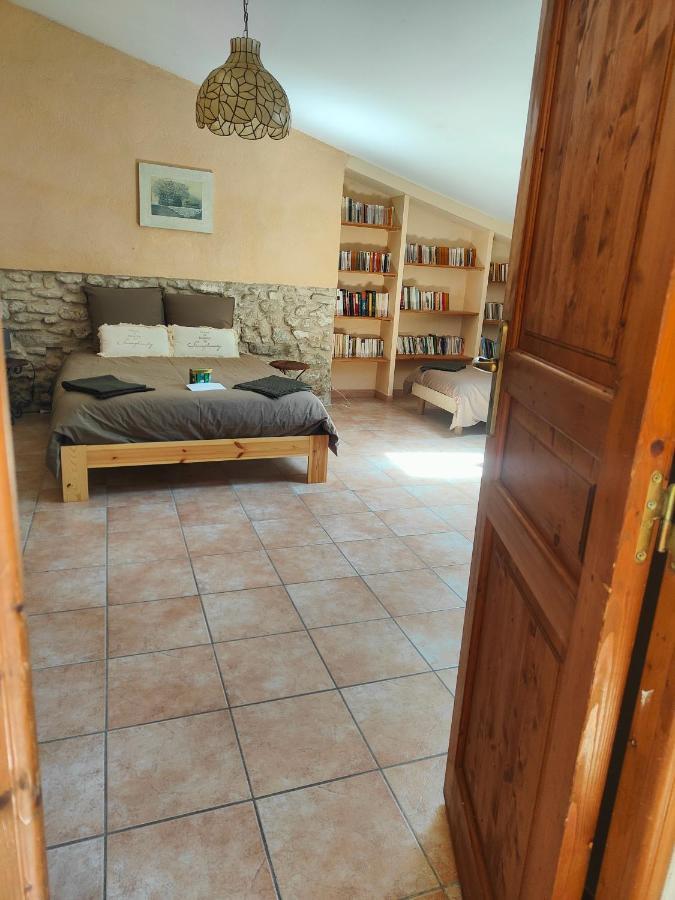 Domaine Bellavigne Gites Et Spa Forcalquier Exteriör bild