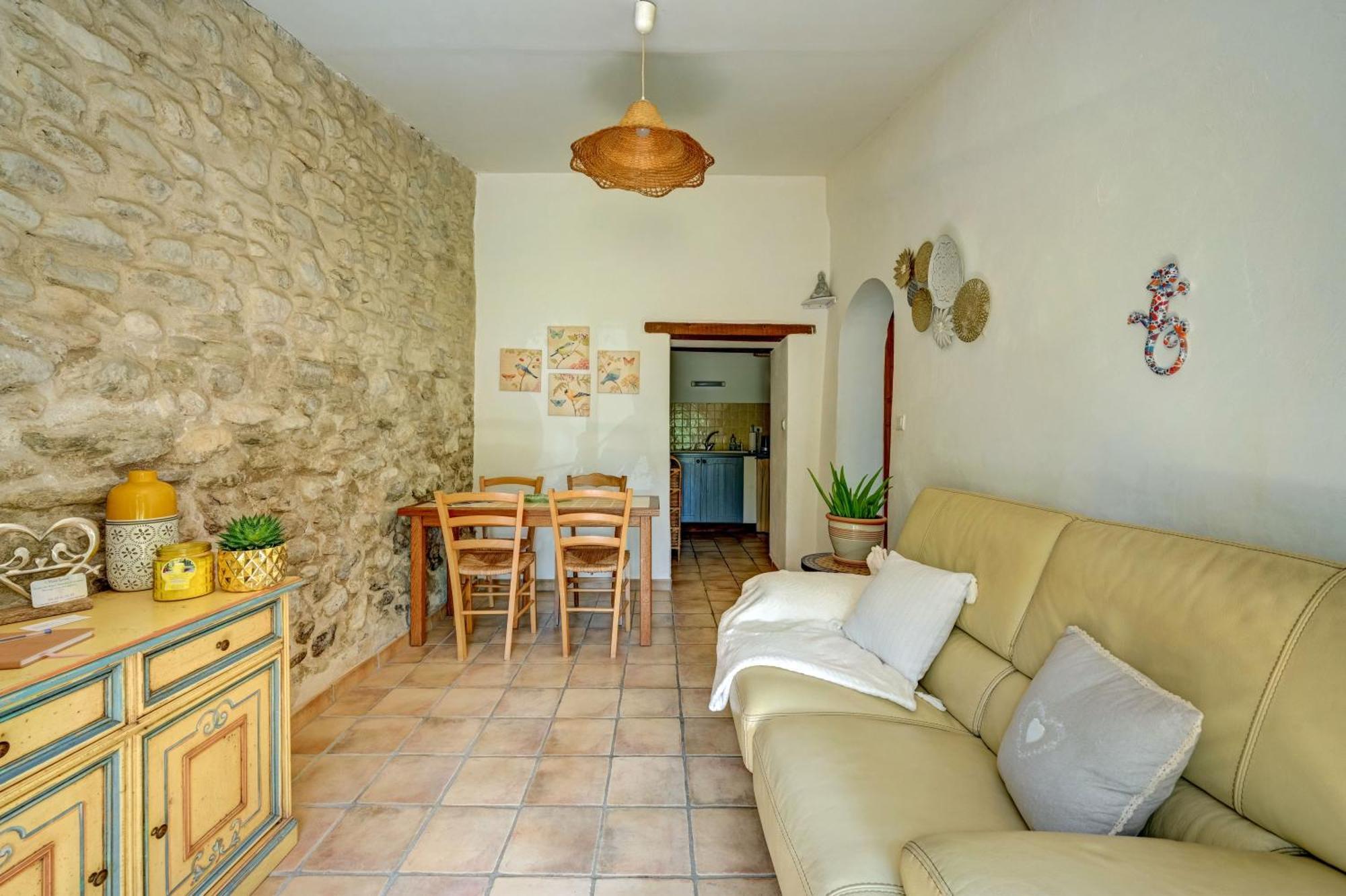 Domaine Bellavigne Gites Et Spa Forcalquier Exteriör bild