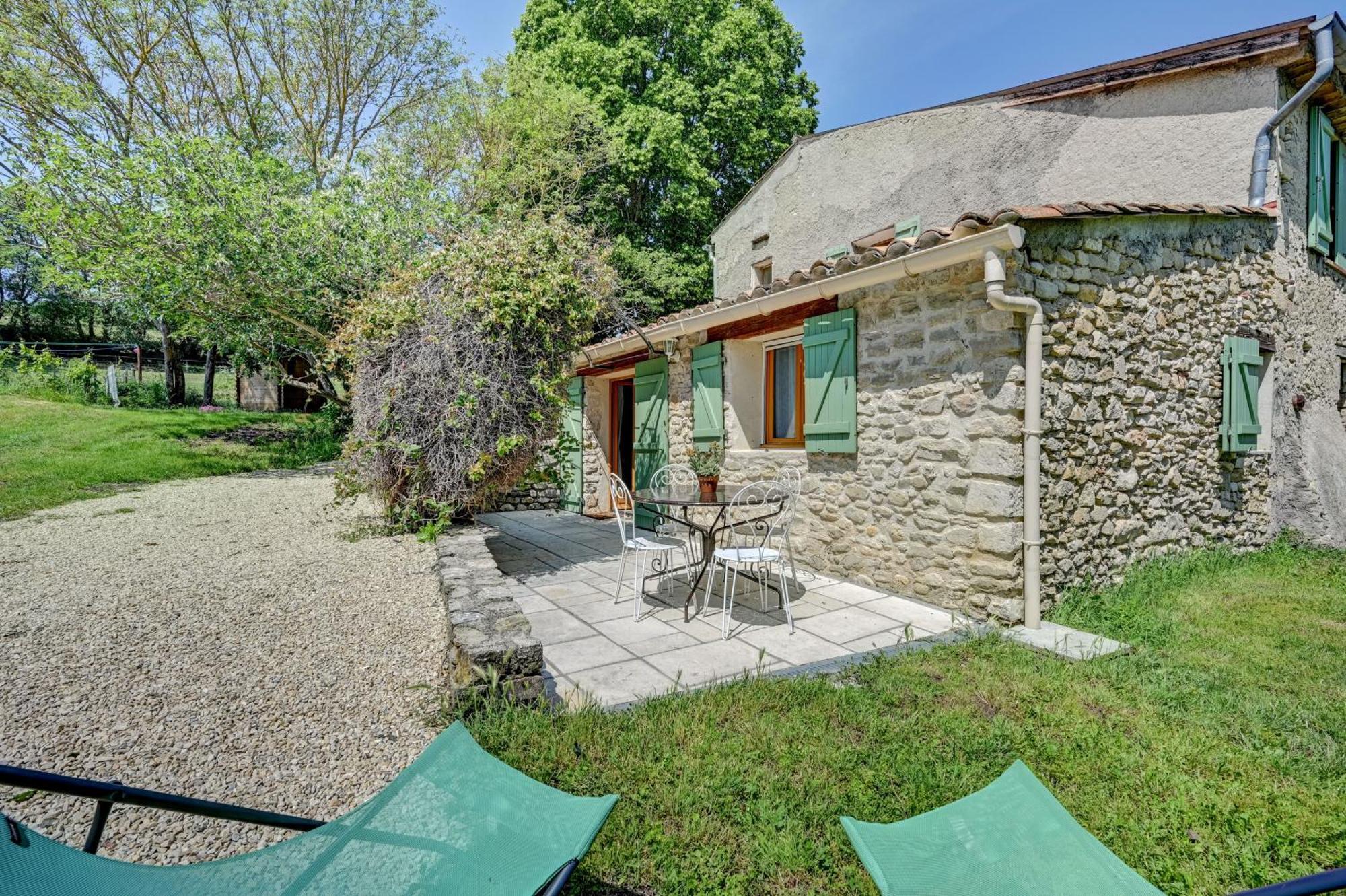 Domaine Bellavigne Gites Et Spa Forcalquier Exteriör bild
