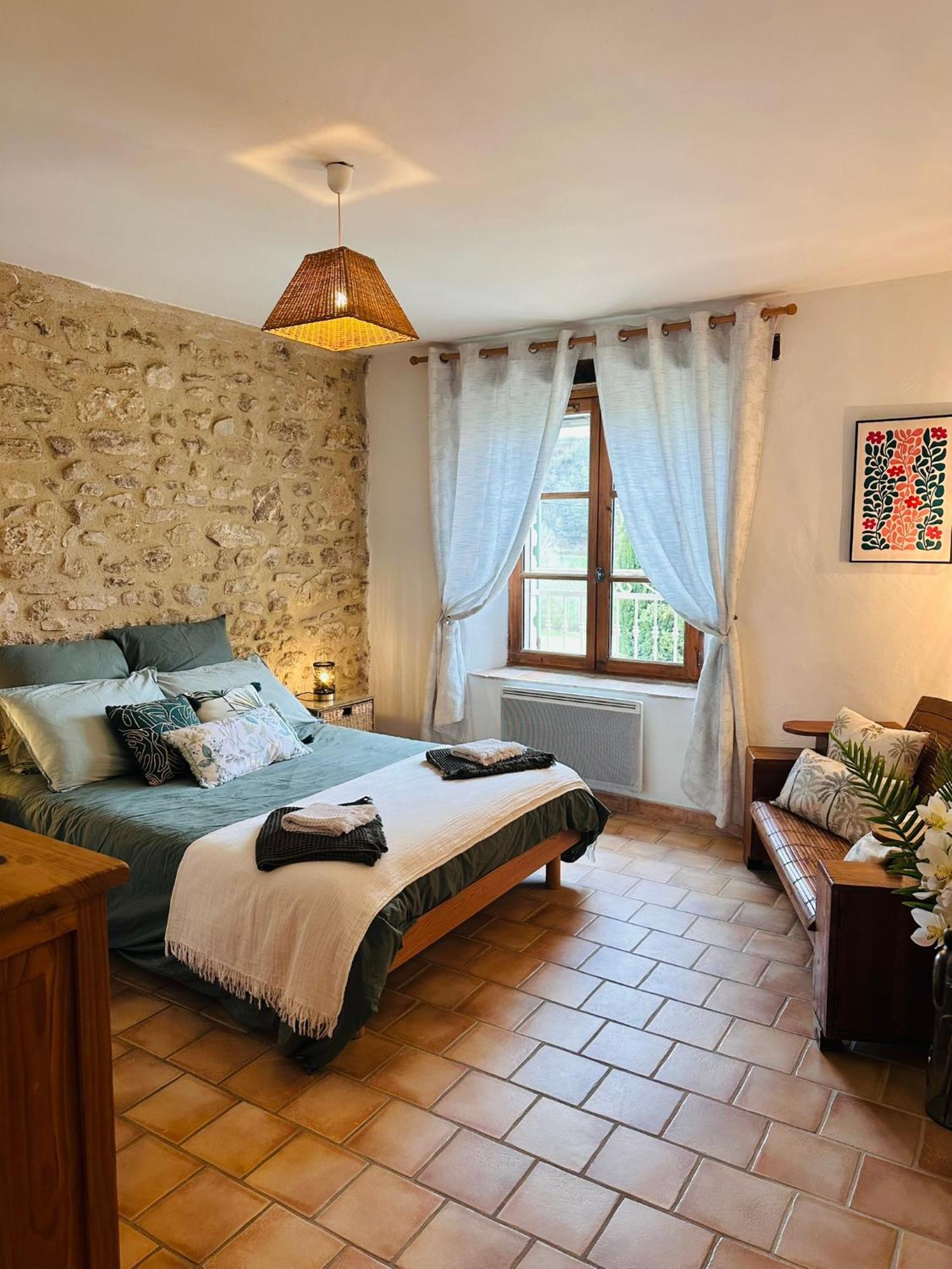 Domaine Bellavigne Gites Et Spa Forcalquier Exteriör bild